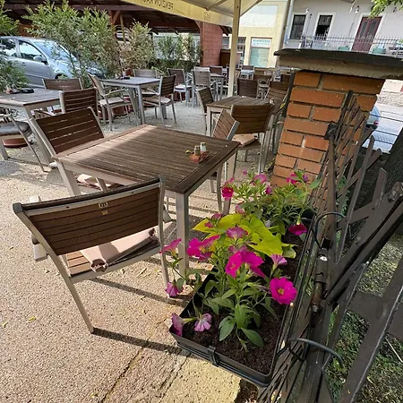 Kachelman Guest house