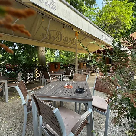 Kachelman Guest house